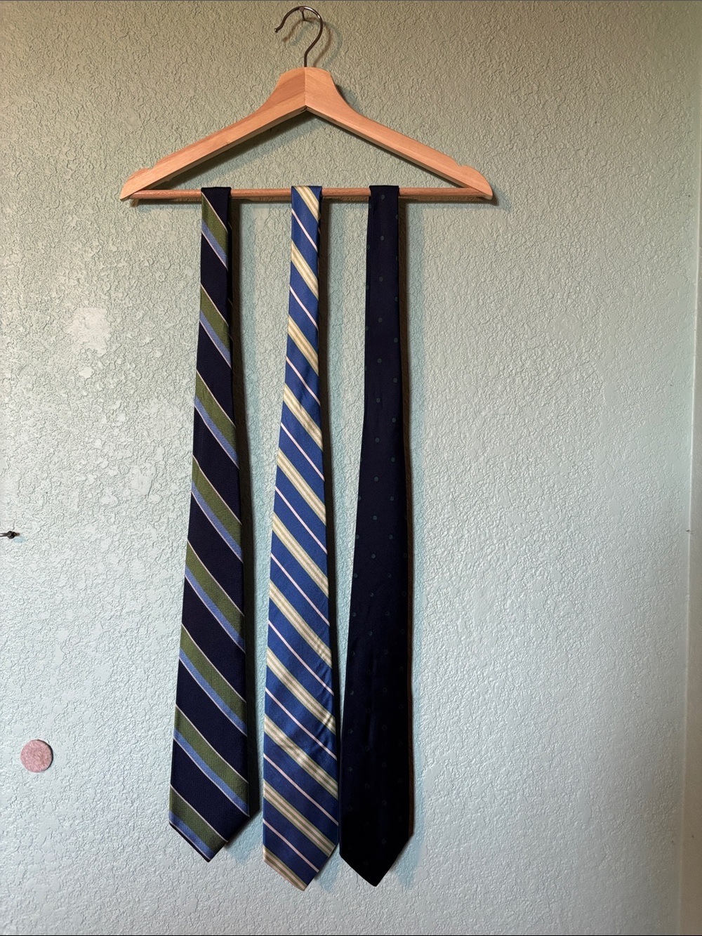 Lands’ End Men’s Silk Tie Bundle Three Navy Blue Green White Ties Good